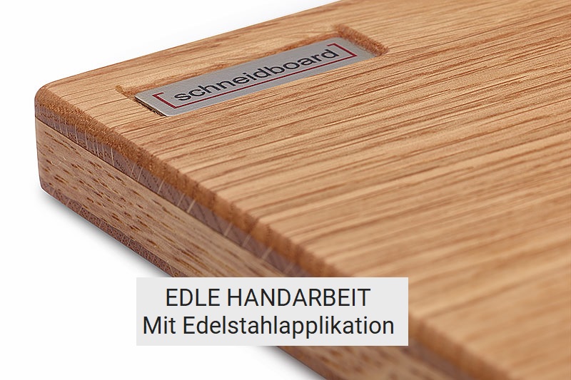 Detail Frühstücksbrettchen dreilagiges Holz und Edelstahlschild