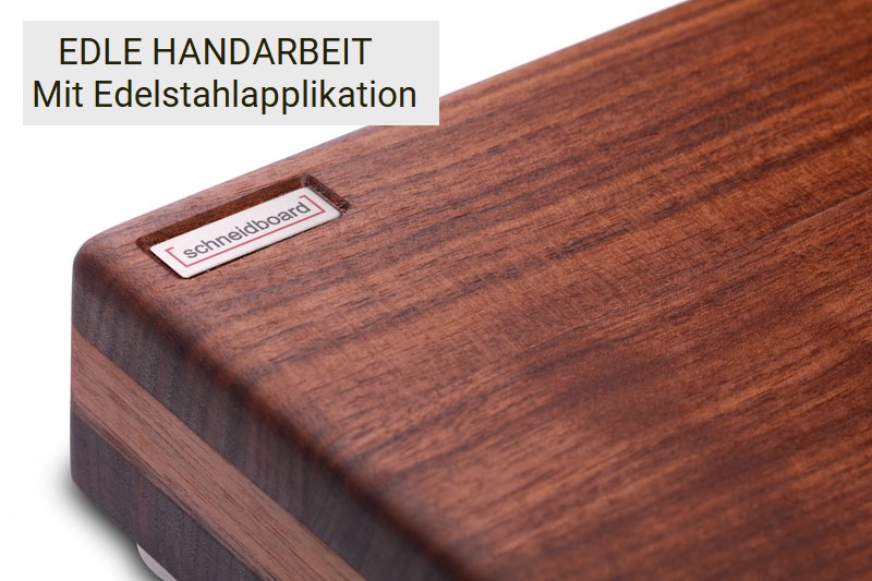 Massivholzschneidebrett Nusbaum dreilagig mit Edelstahlschild